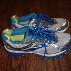 Wms Brooks GTS 15 Blue/Silver Running Shoes 10 (B)